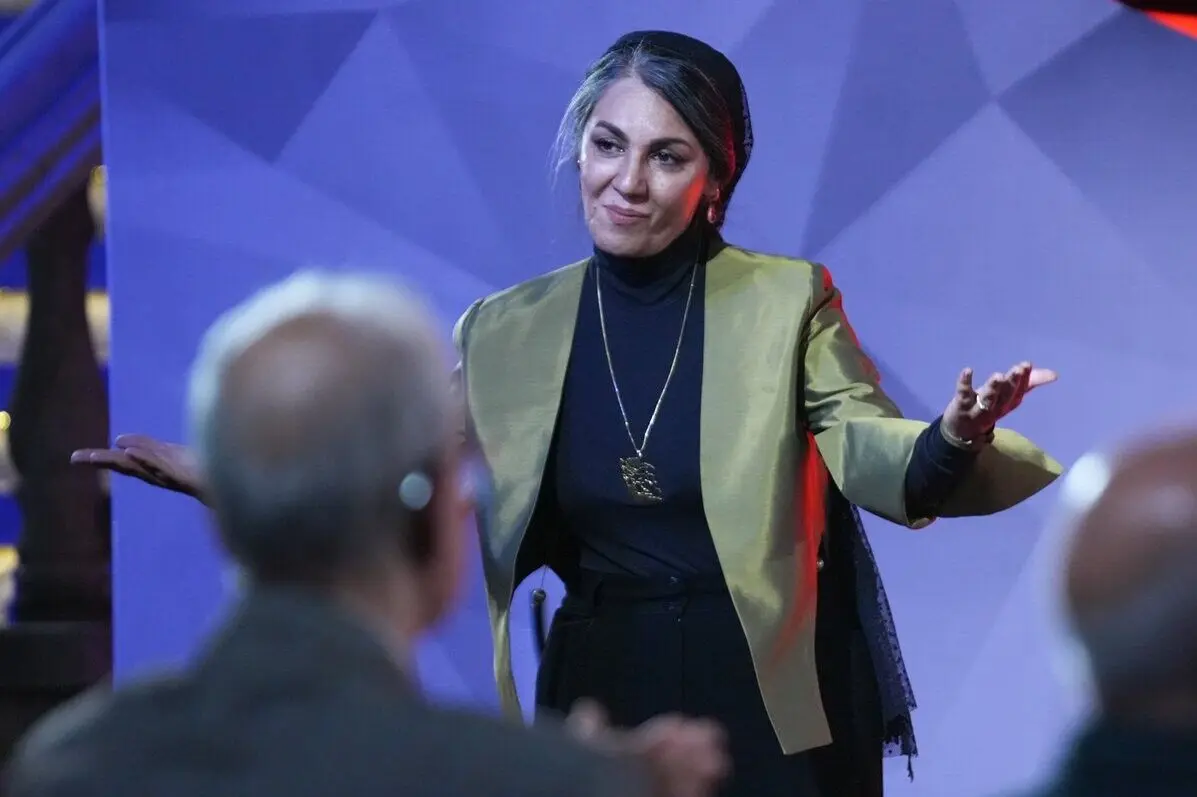 گریه بی‌امان ستاره اسکندری در سوگ ناصر تقوایی