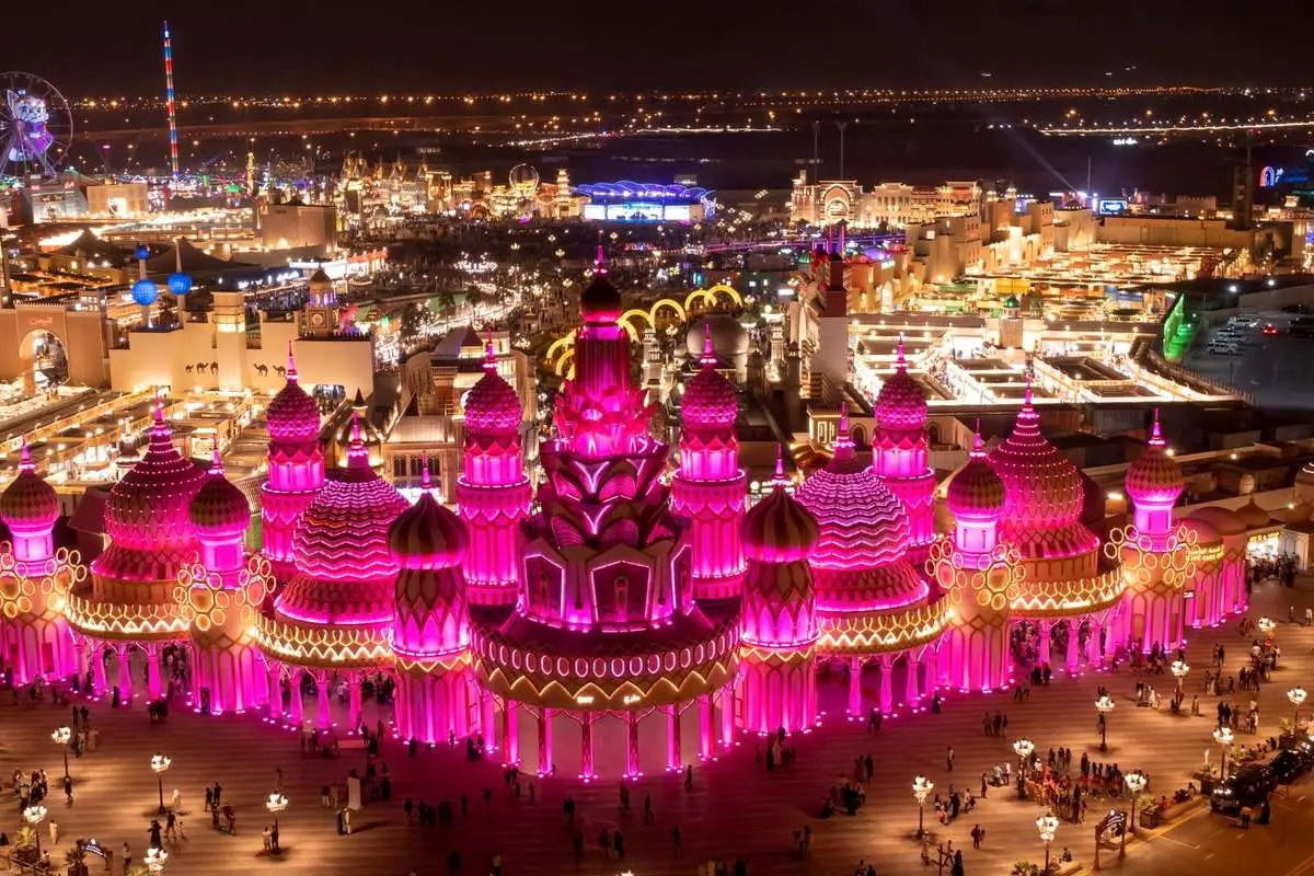 سفر رایگان به دنیای شگفتانگیز Global Village دبی: ۱۰ روز فرصت طلایی برای ماجراجویی