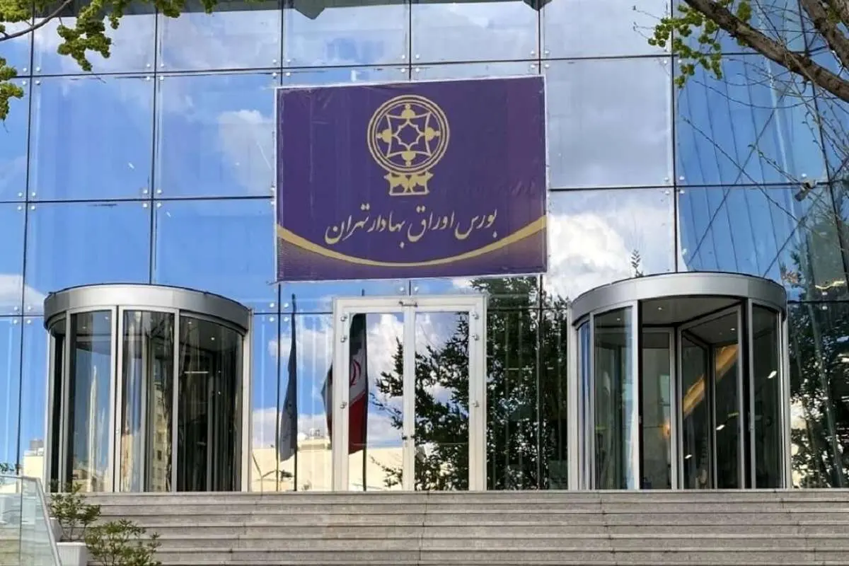 رشد ۱۸ هزار واحدی بورس با اهرم خودروسازان؛ رقابت نرخ سود بین بانکها و صندوقهای بورسی