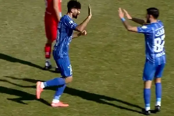 ببینید؛ گل اول استقلال به استقلال خوزستان توسط فلاح دقیقه ۵۴