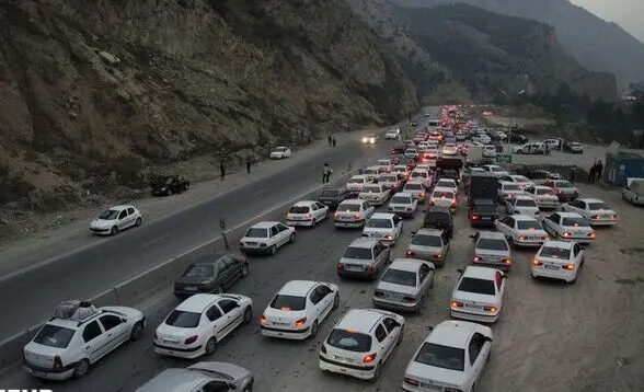  ترافیک سنگین در جاده‌های شمالی/ بارش برف و باران در ۱۲ استان کشور
