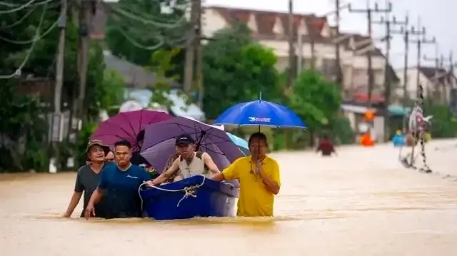 سیل مرگبار آسیا بدترین فاجعه پس از سونامی ۲۰۰۴/ تلفات رکود زد
