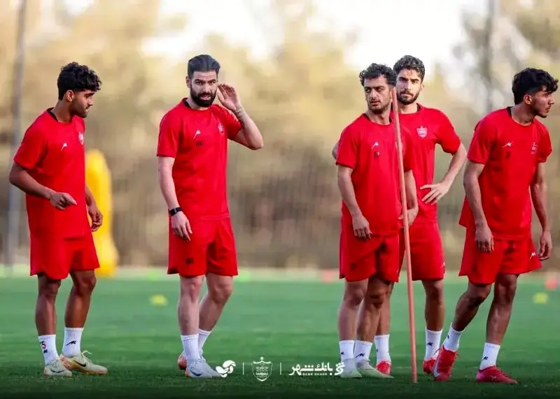 پرسپولیسی‌ها در سالن و چمن تمرین کردند