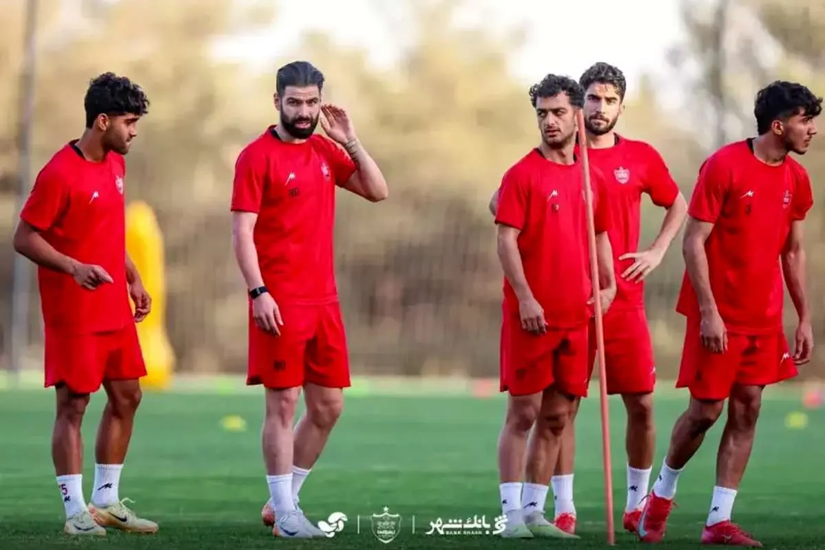 پرسپولیسیها در سالن و چمن تمرین کردند