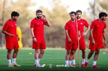 پرسپولیسی‌ها در سالن و چمن تمرین کردند