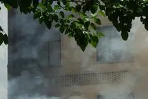 تصاویر؛ آتش سوزی ساختمان بیمه در خیابان قرنی
