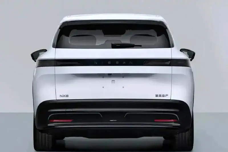Nissan NX8- back