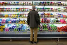 رئیس جمهور و نمایندگان به‌جای اینکه برای گرانی کاری انجام دهند، فقط حرف می‌زنند