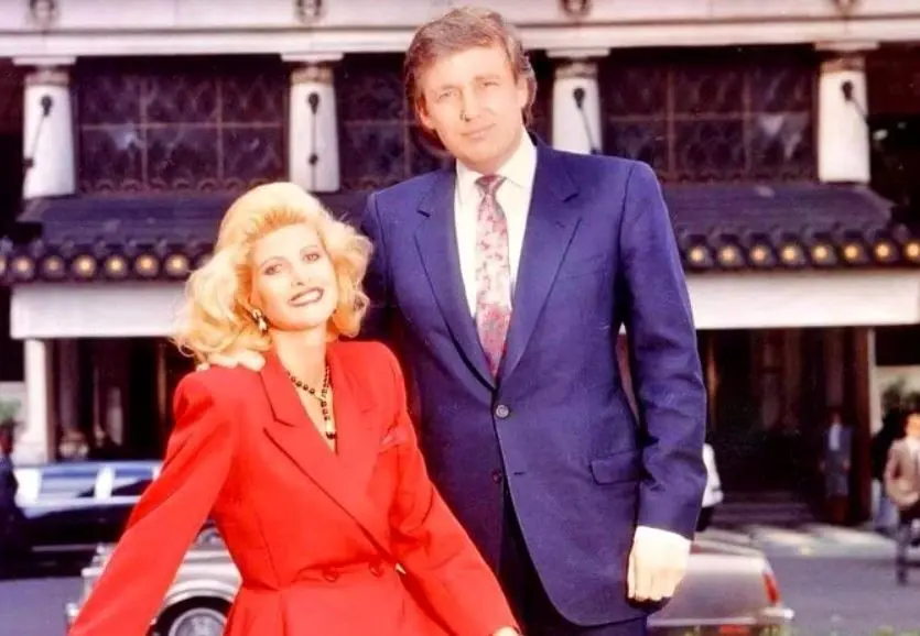 ترامپ و همسر اولش، ایوانا در نیویورک، سال ۱۹۸۷ 