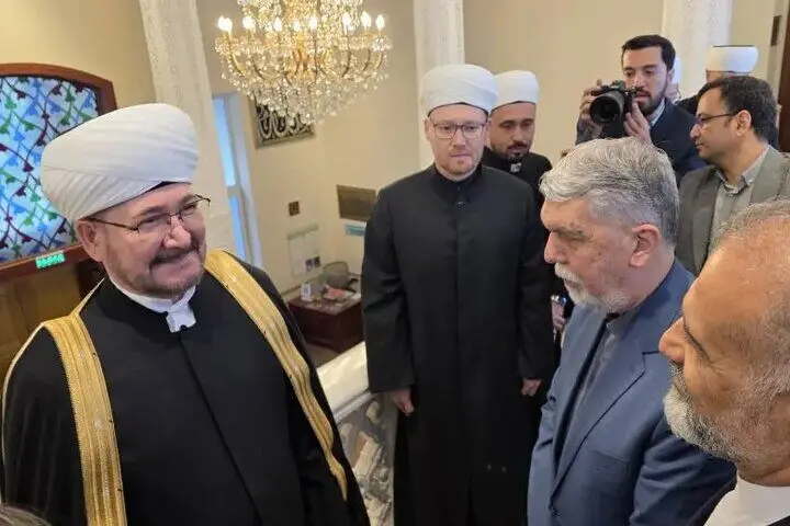 تاکید بر ظرفیت‌های دینی در دیدار وزیر فرهنگ با مفتی اعظم روسیه