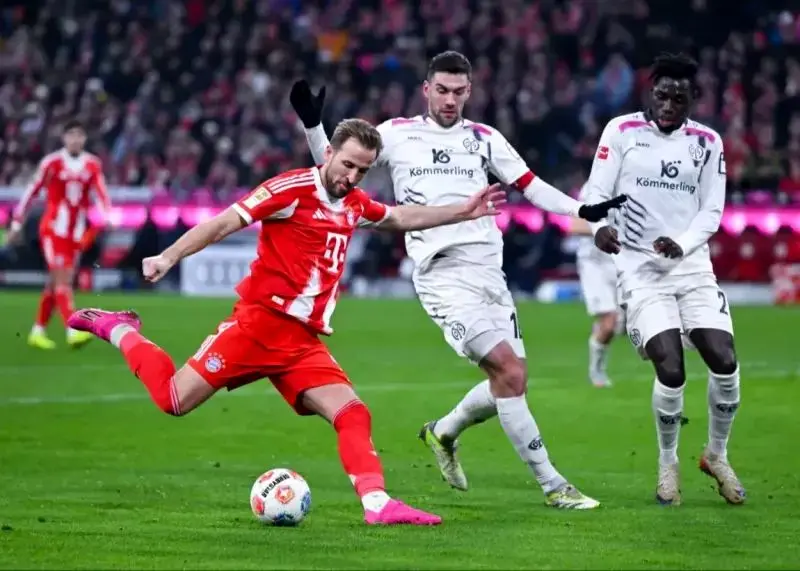 تساوی ۲-۲ بایرن‌مونیخ مقابل ماینتس؛ فرار بزرگ از اولین شکست 