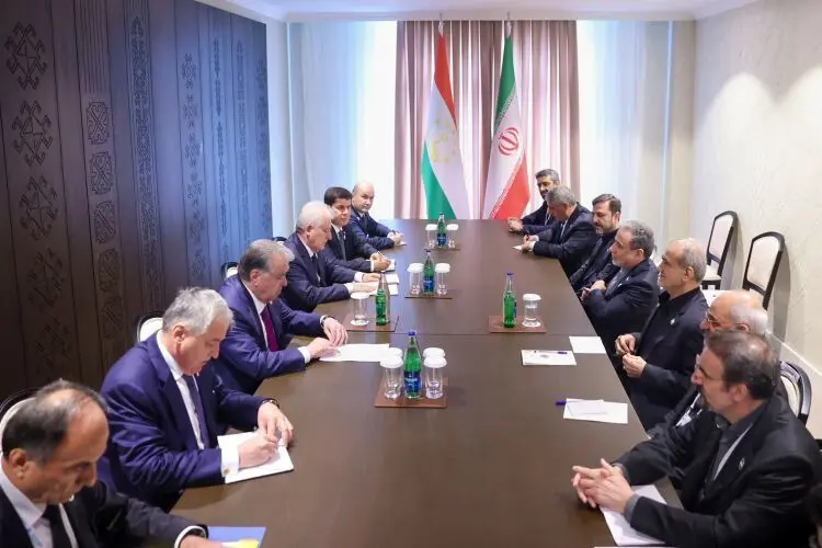پزشکیان در اجلاس سران کشورهای سازمان همکاری اقتصادی 