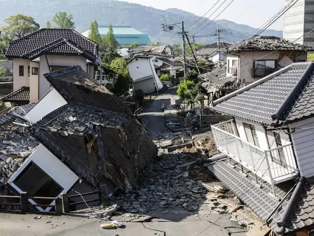 زلزله قدرتمند در ژاپن؛ آکواریوم‌ها به لرزه افتاد