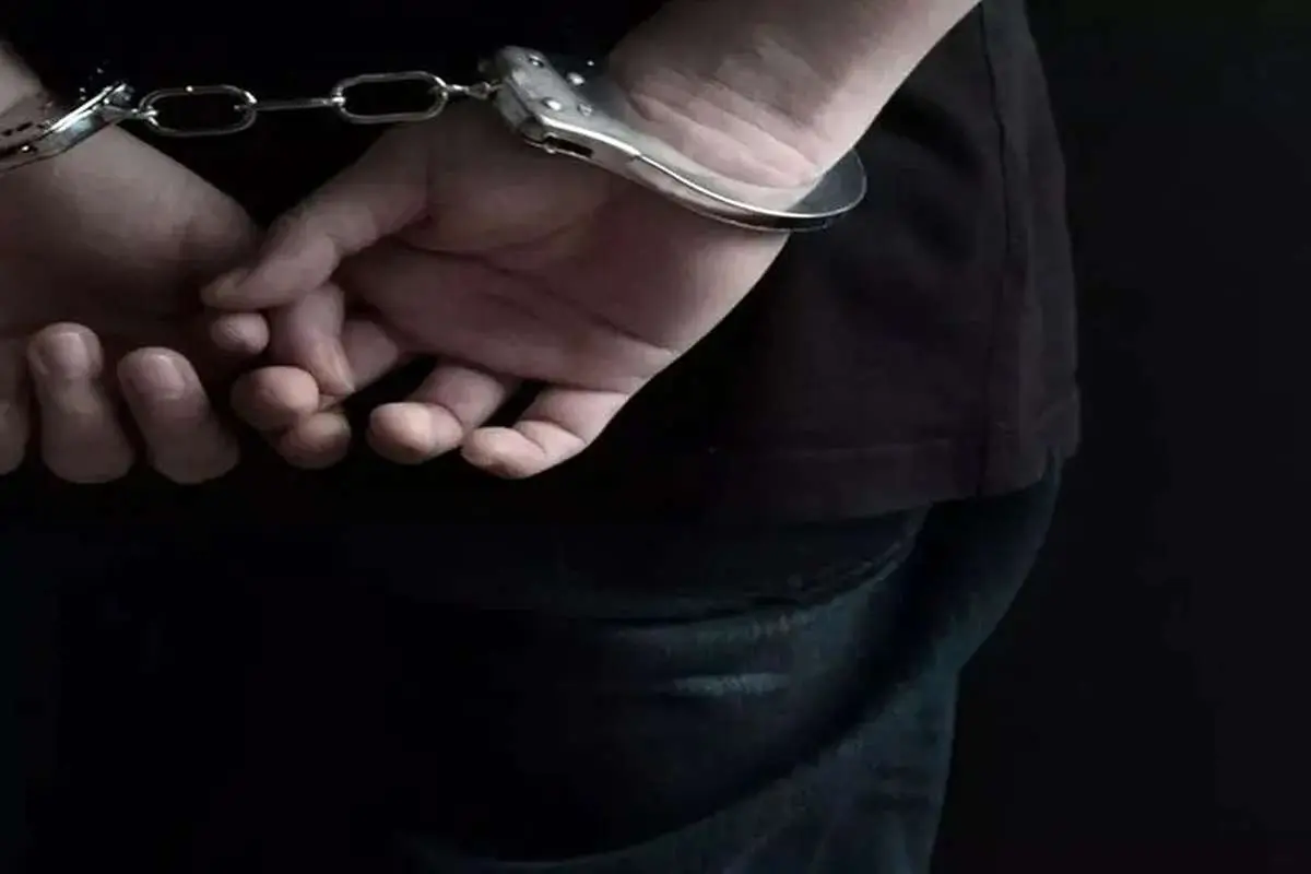 بازداشت ۳ کارمند شهرداری و یک عضو شورای شهر دورود
