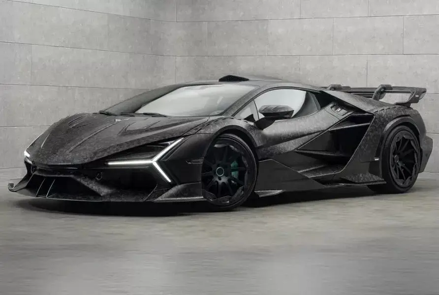 وقتی منصوری با لامبورگینی طوفان به پا می‌کند