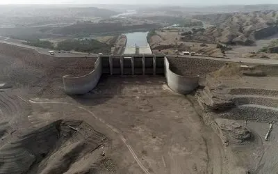 بلایی که خشک شدن سد کرخه بر سر مردم می‌آورد!