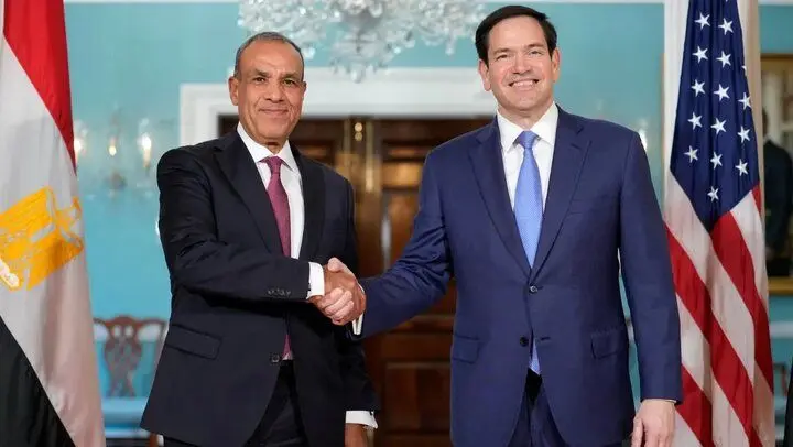 وزیر خارجه مصر: از مسیرهای دیپلماتیک برای پایان دادن به جنگ در ایران حمایت می‌کنیم