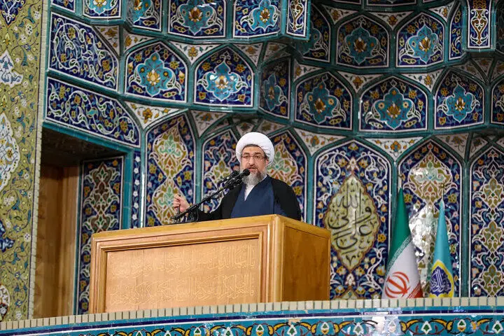 امام جمعه تبریز: ما نه‌تنها به مذاکره خوش‌بین نیستیم، بلکه کاملاً بدبین هستیم

