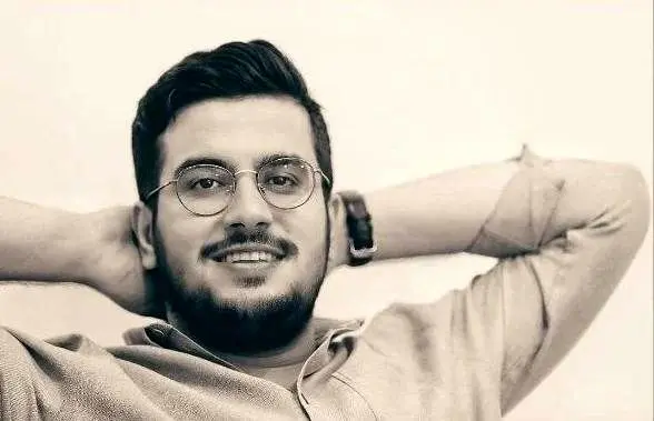 جواد خیابانی، امیر حسین قیاسی را مجبور به ترک سیگار کرد