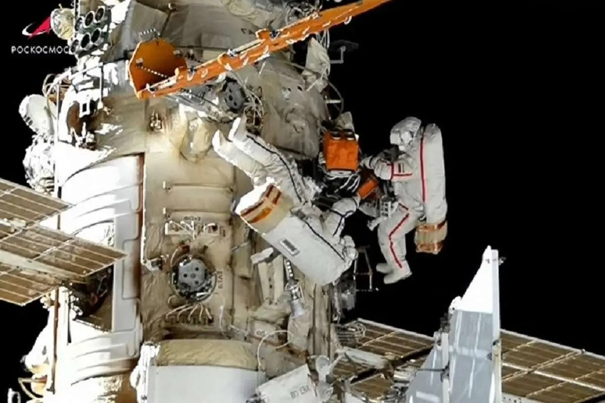 دستاورد بلوری کیهان نوردان روس در فضا