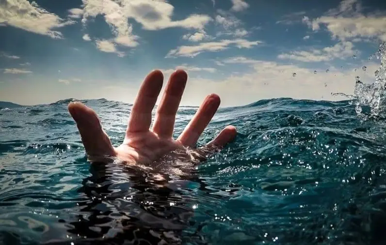 حادثه تلخ در ساحل رامسر؛ ٣ نوجوان غرق شدند