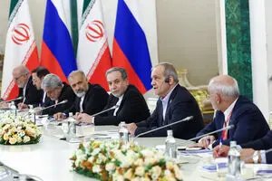 ویدئوی جنجال‌برانگیز؛ پزشکیان جلوی سرباز روس پا کوبید؟