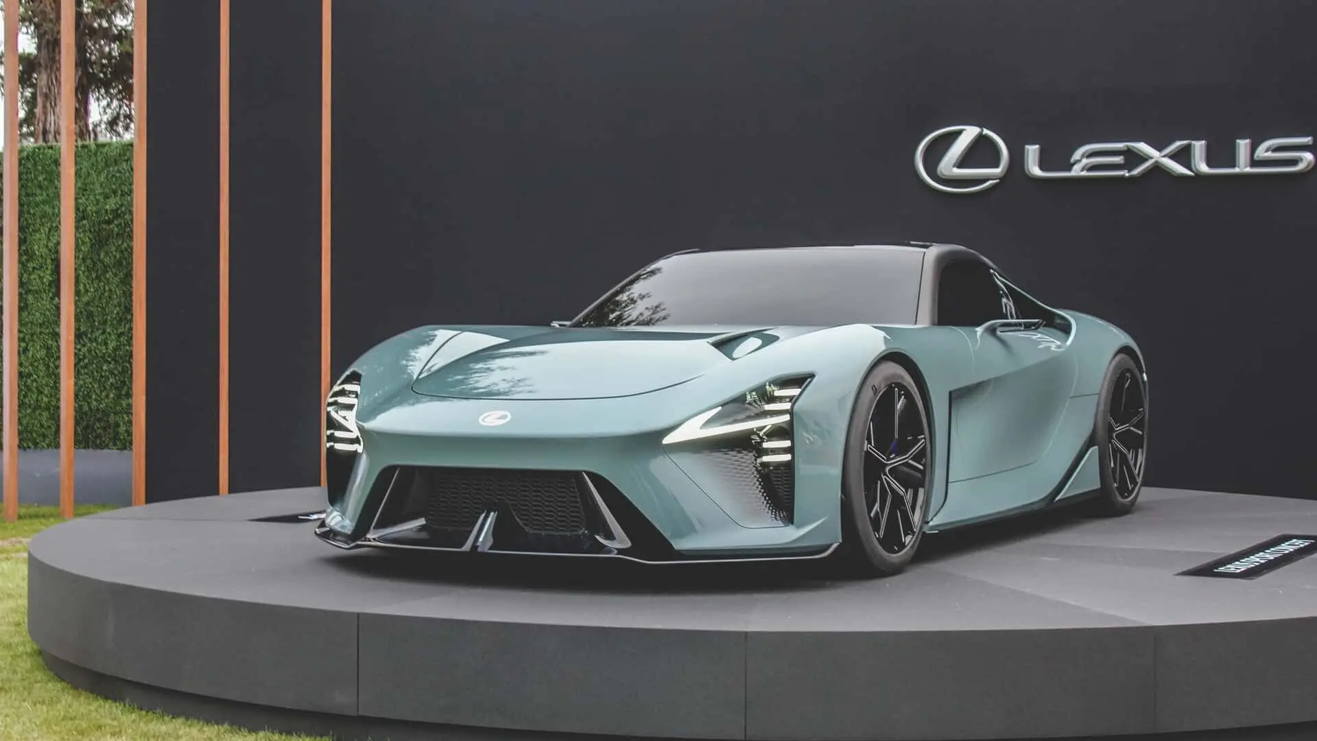 LFA: هیولای جدید لکسوس با غرش V8 از راه رسید