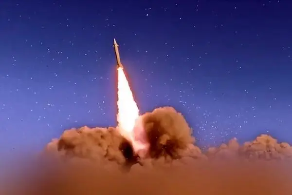 لحظه شلیک انبوه موشک‌های پیشرفته نیروی هوا فضای سپاه