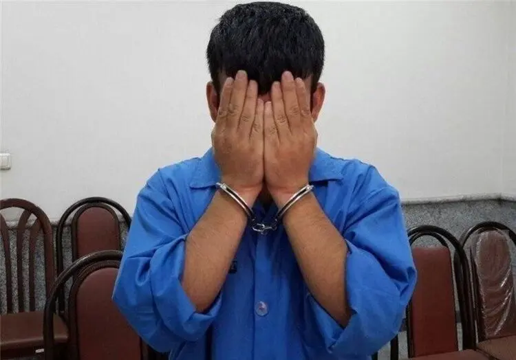 قتل به خاطر ضبط ماشین؛ قاتل ۳ سال لباس زنانه پوشید!