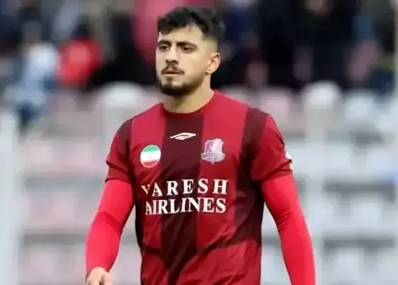 ستاره ایرانی نیمکت‌نشین شباب‌الاهلی مقابل النصر