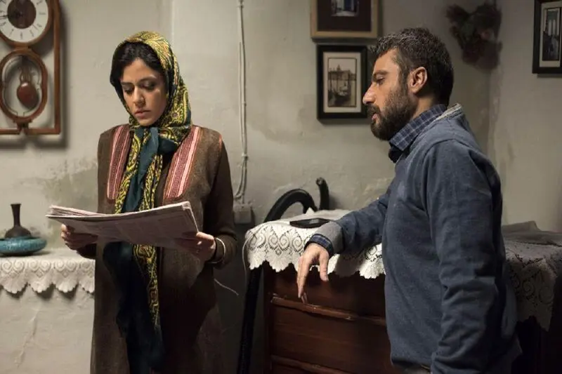 فیلم سینمایی آنجا همان ساعت