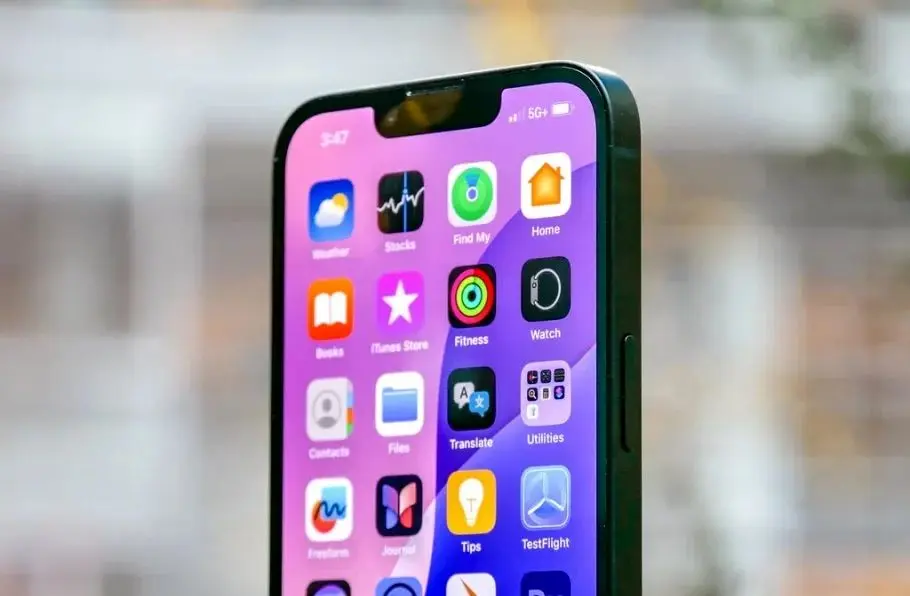 ۸ آیفون جدید در ۲۰۲۶ و ۲۰۲۷ عرضه می شوند