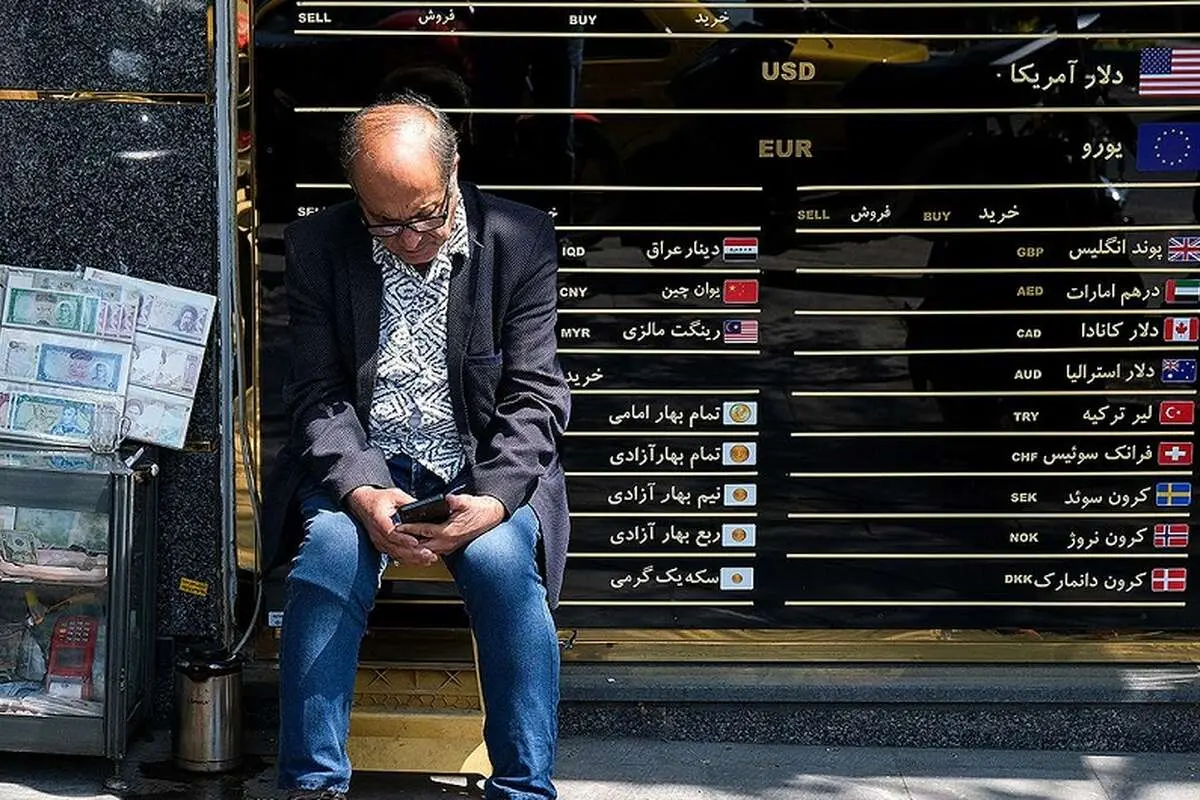 دو پیش‌بینی جدید از قیمت دلار  
