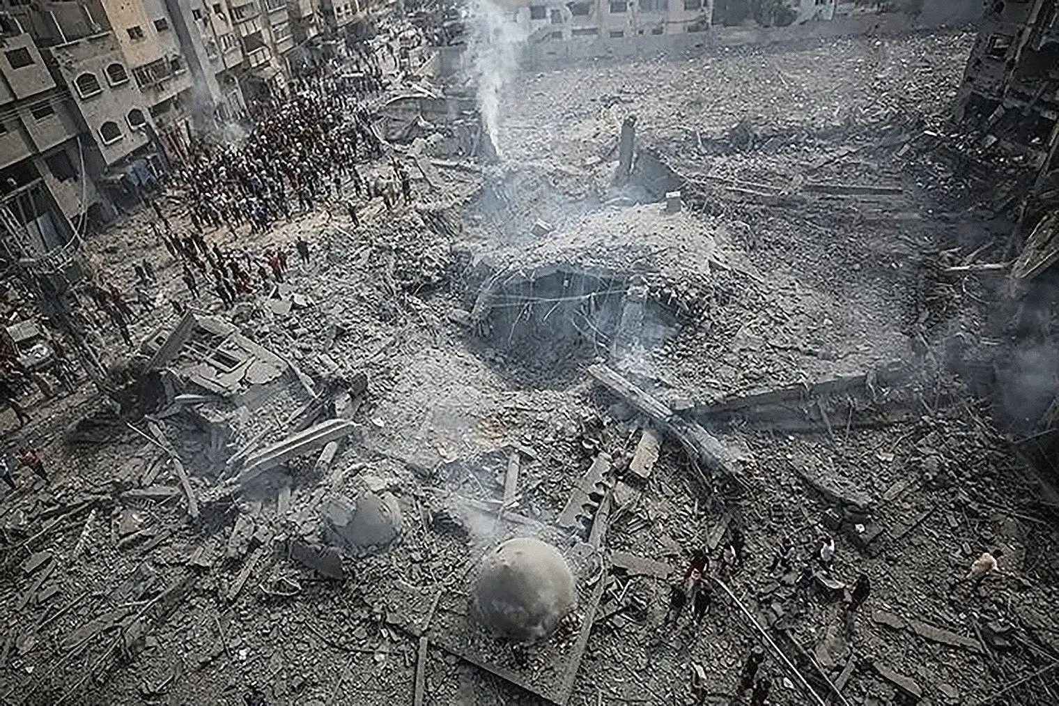 ببینید؛ لحظه انهدام مسجد توحید در غزه