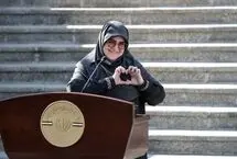 ویدیو؛ ماجرای قلب نشان دادن سخنگوی دولت چه بود؟