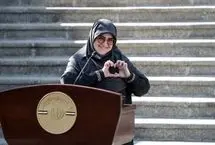 عکس؛ ژست قلبی فاطمه مهاجرانی پربازدید شد