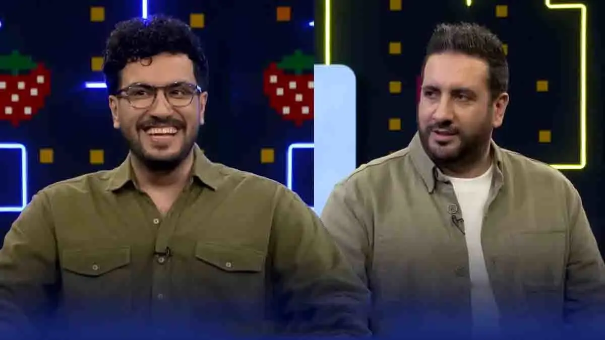 خواننده پاپ گوشی قیاسی را در برنامه از او گرفت و همه چیز را دید! 