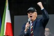 لیندسی گراهام: اطرافیان ترامپ او را از حمله به ایران برحذر می‌دارند