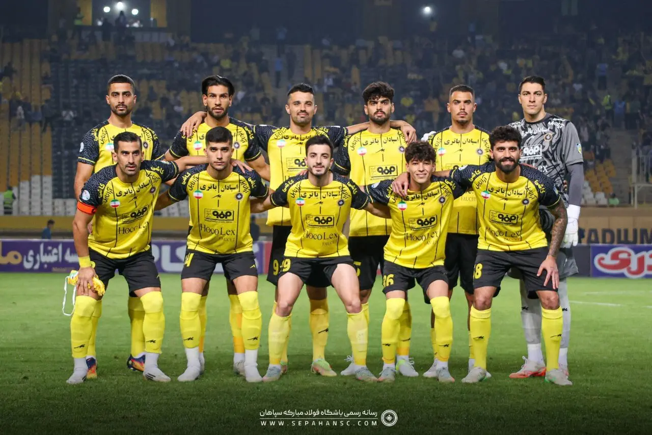 بازی با آخال به نفع سپاهان شد؛ رفت و برگشت در نقش جهان!
