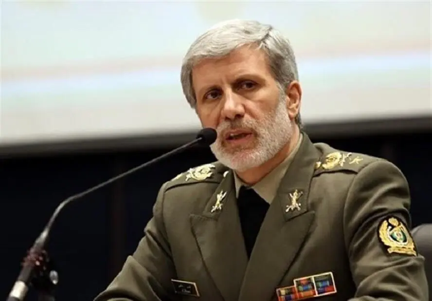 امیر حاتمی: ارتش آماده مقابله با هرگونه تجاوز دشمنان است