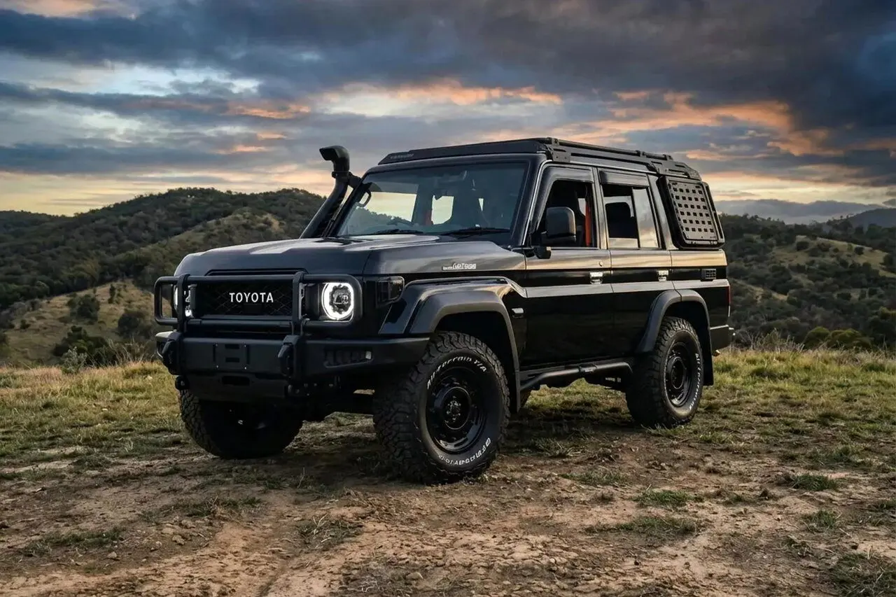 وقتی لندکروزر آفرودی لباس لاکچری می‌پوشد