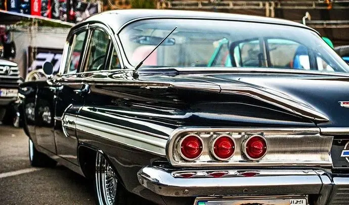 خودروهای کلاسیک و لوکس، سبک زندگی مردم ایران را چگونه تغییر دادند؟
