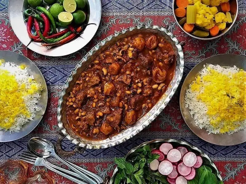 خورش ترشی گورما؛‌ خورش مجلسی دورهمی‌ اردبیلی‌ها