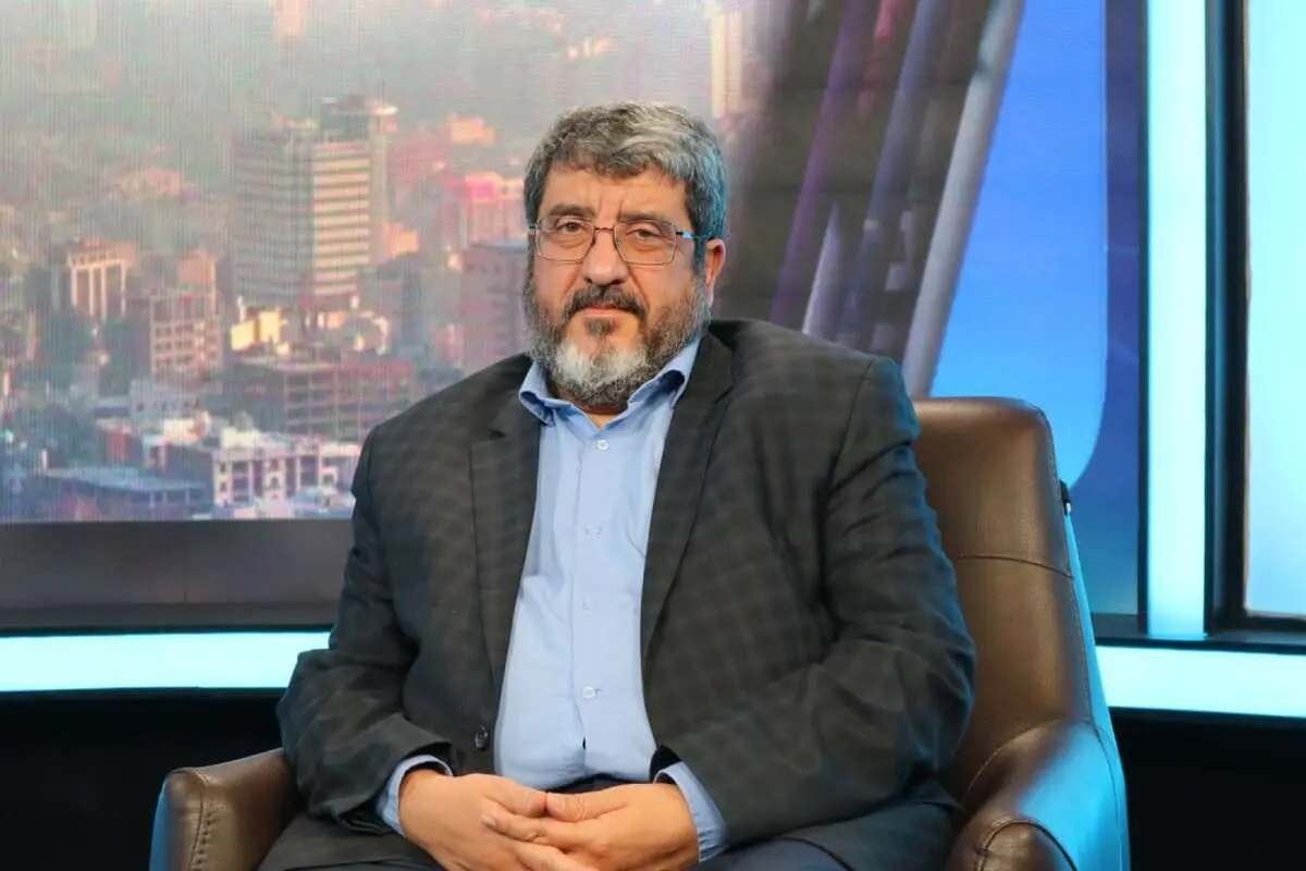 هر کس گفت با آمریکا توافق می‌کنیم، شما باور نکنید