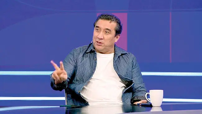 بلایی که خداداد عزیزی سر خودش آورد