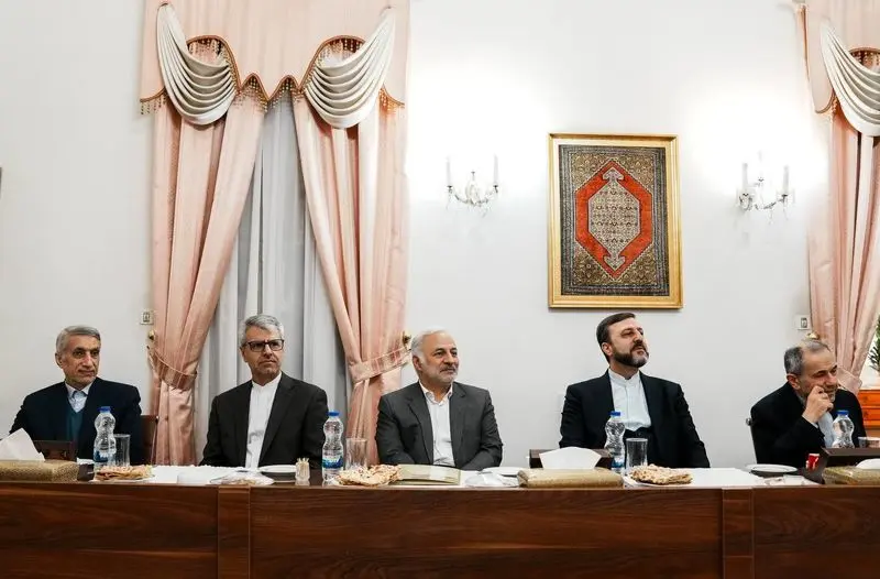 دیدار عراقچی با فرماندهان ارتش