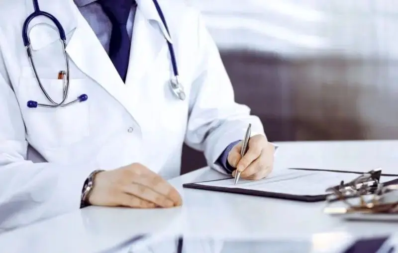 آزادی ۱۱ نفر از بازداشت‌شدگان حوزه سلامت 
