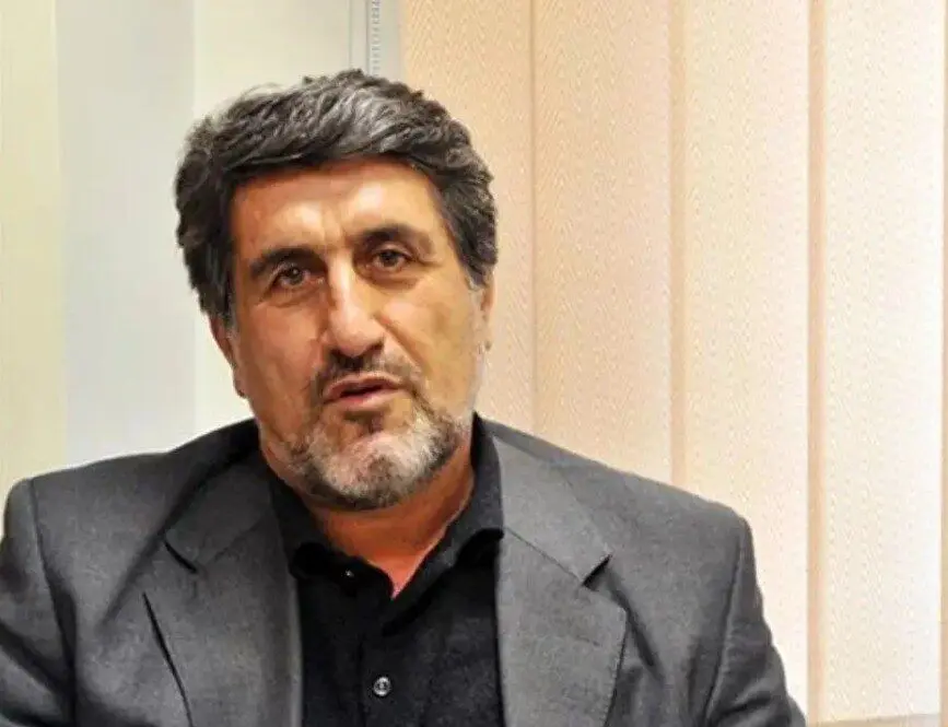 صحبت از رشد اقتصادی بدون توجه به مشکلات شبیه شوخی است / فساد اقتصادی اعتماد مردم را سست می کند/ نرخ بیکاری نشانه ضعف بخش خصوصیست

