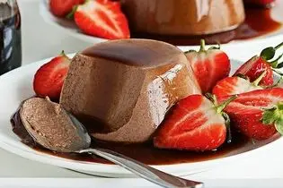 طرز تهیه دسر شکلاتی با سه قلم مواد 