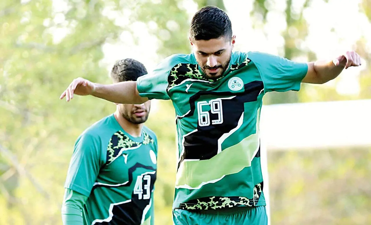 محرومیت ۲۰ روزه مدافع پرسپولیسی به خاطر اعتراض به قطعی برق!